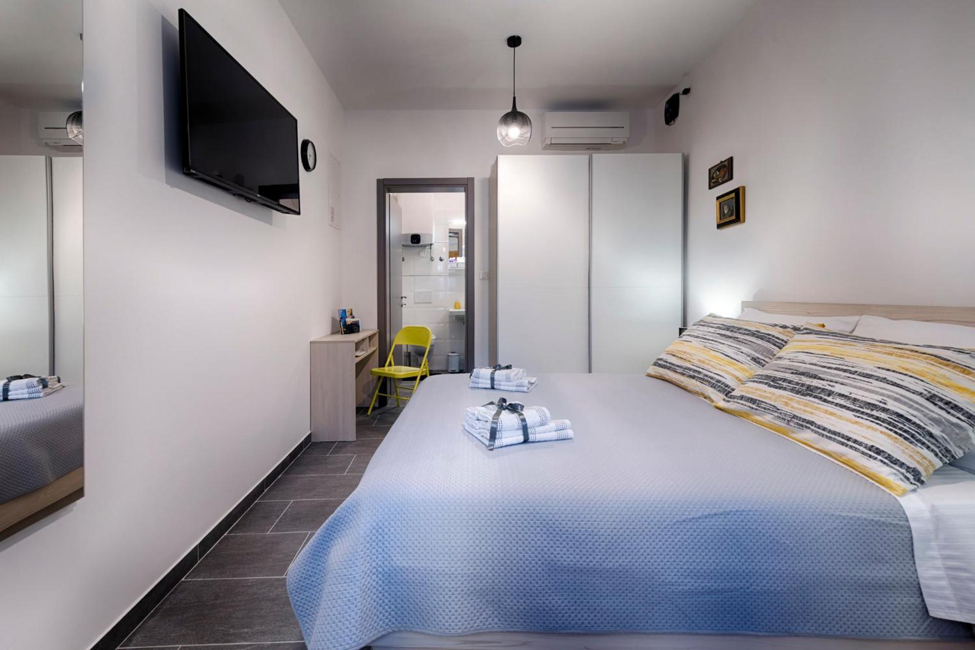 En Suite Room Demaria Komiža Eksteriør billede